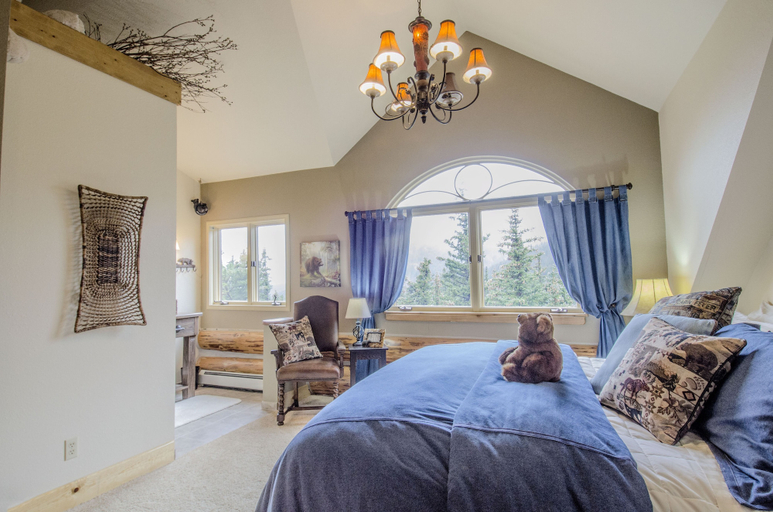 Bedroom 4, The Silver Lake Lodge, Clear Creek
