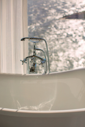 Bathroom 4, Qing Pu Villa, Dali Bai