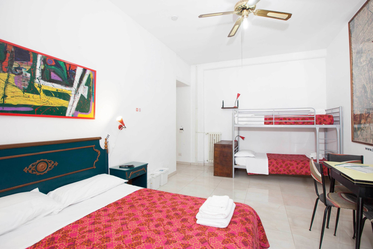 Bedroom 5, Martini Bed, Rome