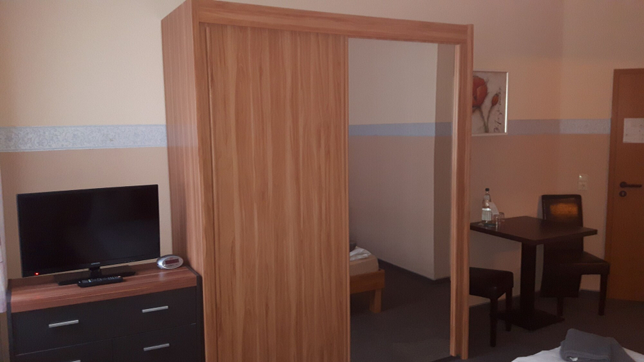 Bedroom 4, Hotel Plagwitzer Hof, Leipzig