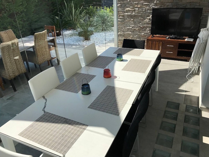Food & Drinks, Super Villa With Private Pool in Isola Albarella by Beahost Rentals, Rovigo