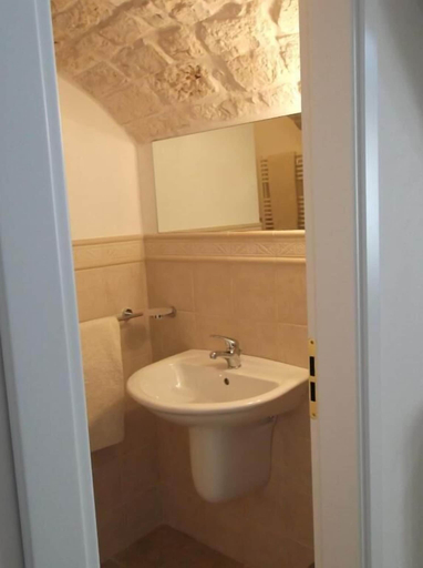 Bathroom 3, Masseria Ciavea, Bari