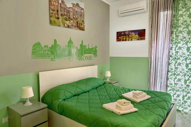 Bedroom 3, The Colours of Rome, Roma