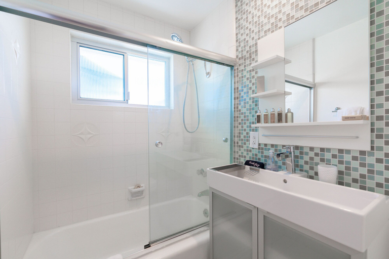Bathroom 4, BelleVue Oasis-Palm Springs - Adults Only, Riverside