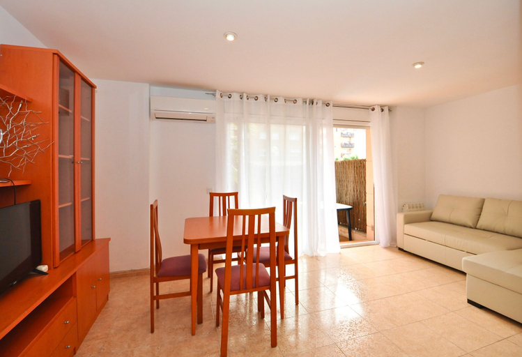 Others 5, Lloretholiday Dia A074, Girona