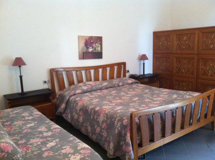 Bedroom 2, Hotel Pensione Moderna, La Spezia