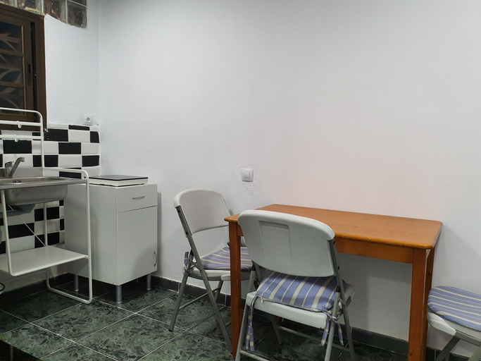 Others 4, Low Cost Room Plaza de Hierro IV, Las Palmas