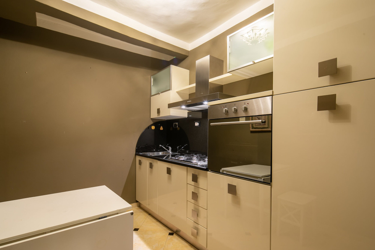 Private kitchen 4, Uffizi Romantic Flat by Mmega, Florence