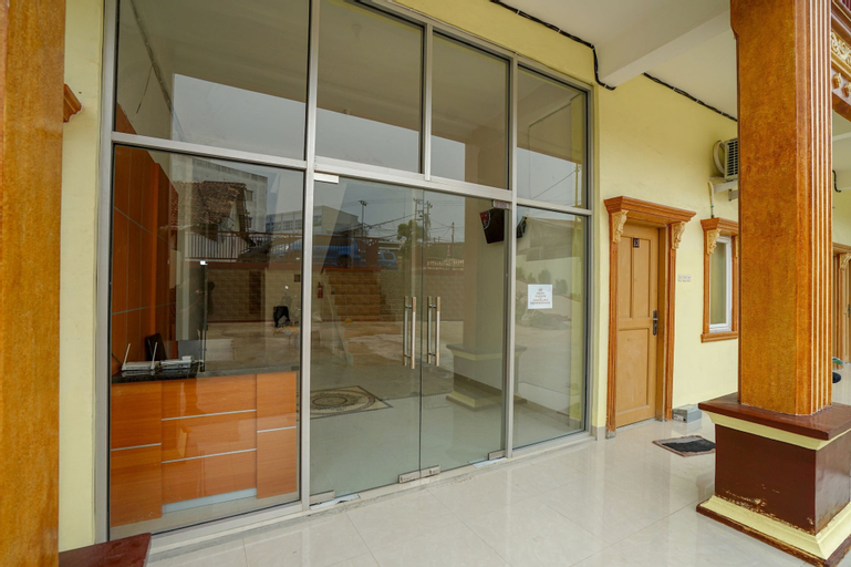 Exterior & Views 2, OYO 1146 Miracle Homestay Syariah (tutup sementara), Palembang