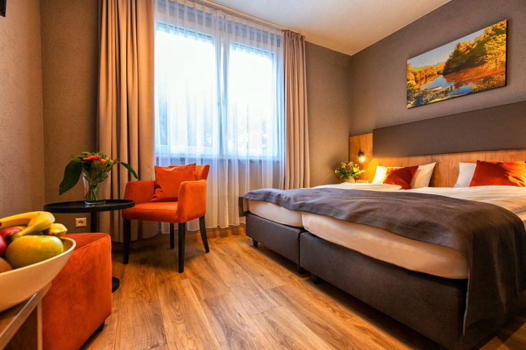 Bedroom 3, Hotel La Mirabelle, Emmendingen