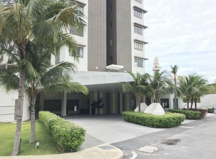 Exterior & Views 2, 2 Bedrooms Apartment By The Sea, Penang Island