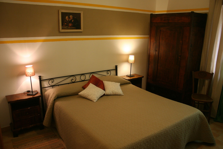 Bedroom 3, Il Mandorleto, Enna