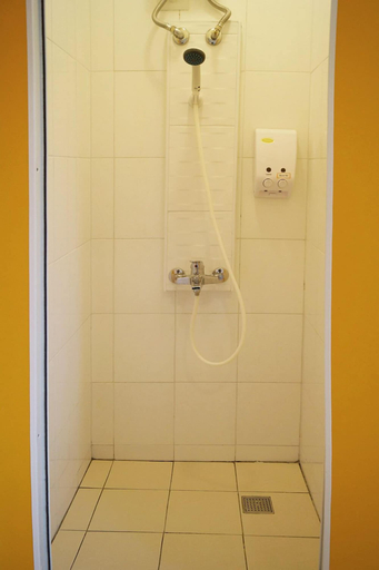 Bathroom 5, TripGG Hostel, Kaohsiung