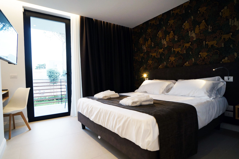Bedroom 3, Villa Pina, Bari
