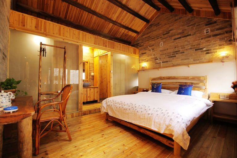 Bedroom 3, Yangshuo Governor's Mansion Hotel, Guilin