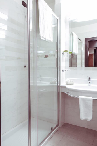 Bathroom 5, Hotel Ilma, Brescia