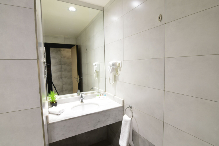 Bathroom 5, Lahdat Hotel Al Balad, Jeddah