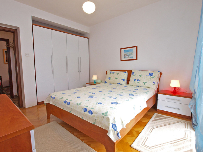 Bedroom 3, Apartment 711, Fažana