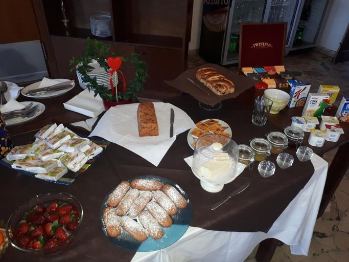 Food & Drinks 5, Hotel Il Pirata, Palermo