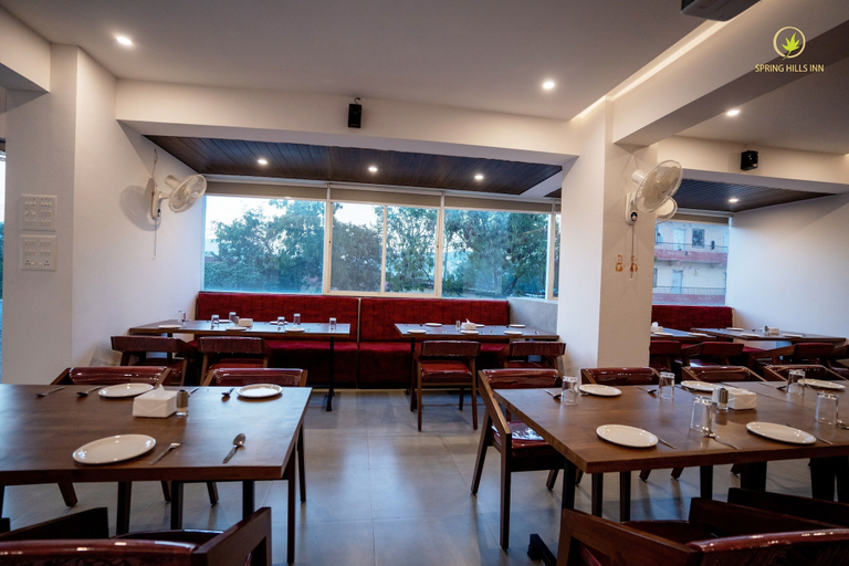 Food & Drinks 5, Spring Hill Inn, Pune