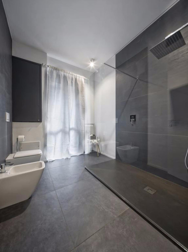 Bathroom 5, Suite Vogue Visconti, Pavia