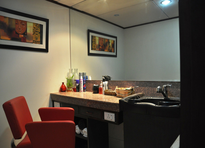 Food & Drinks 4, Madhuban Sarovar Portico Mussoorie, Dehradun