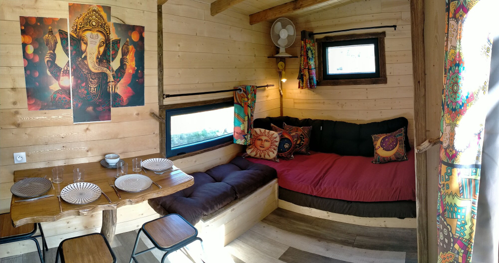 Bedroom 4, Coeur de Châtaigne, Hérault