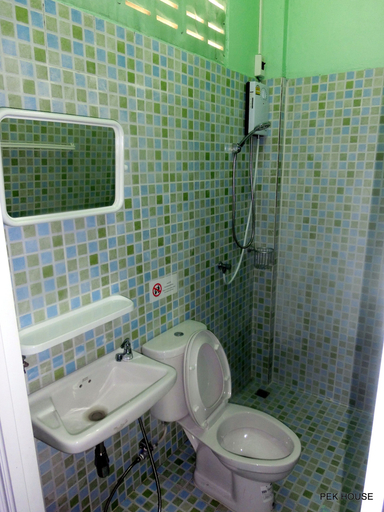 Bathroom 3, Pek House, Phuket Island