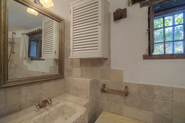 Bathroom 3, Trullo del Falegname Ostuni by Typney, Brindisi