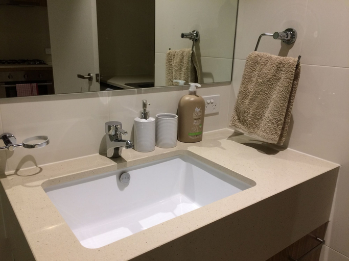 Bathroom 5, Tasha's Apartments on Warwick, Adelaide