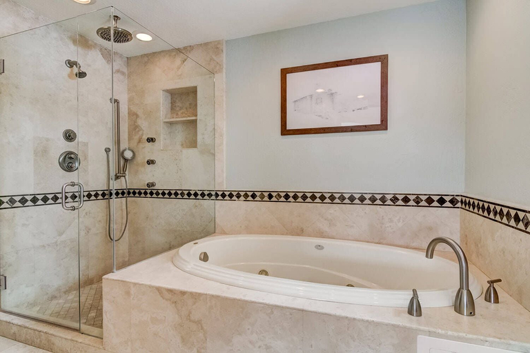 Bathroom 4, Lucerne Lake House, El Dorado