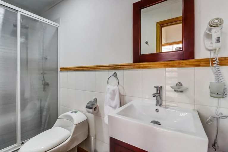 Bathroom 4, Cumbres Apart, Última Esperanza