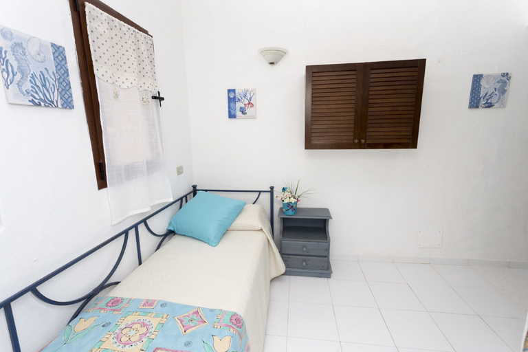 Room 2, Residenza Arnica, Olbia-Tempio