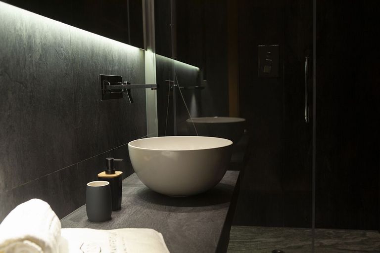 Bathroom 5, Au Charmant Petit Lac - Ecohotel Parc & Spa, Aosta
