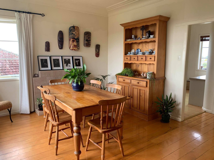 Kiwi Heritage Homestay, Waitakere