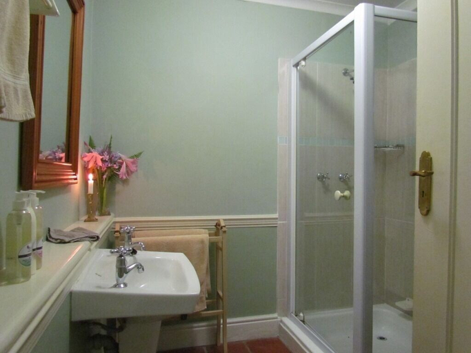 Bathroom 4, High Hopes, Overberg