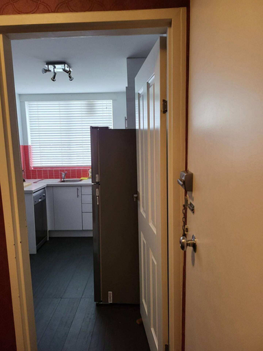Others 3, Homely 1 Bedroom Retreat in South Yarra With Balcony, Melbourne