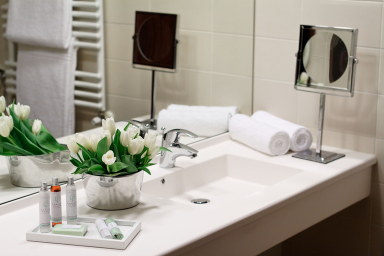 Bathroom 4, Capital Plaza Hotel, Municipiul Bucuresti
