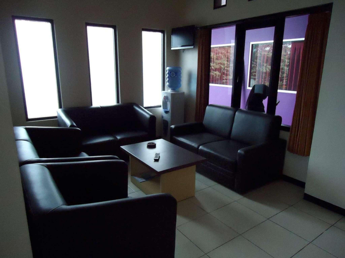 Others 2, Batu Villas, Malang