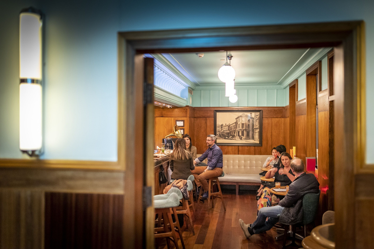 Food & Drinks 5, Hotel DeBrett, Waitakere