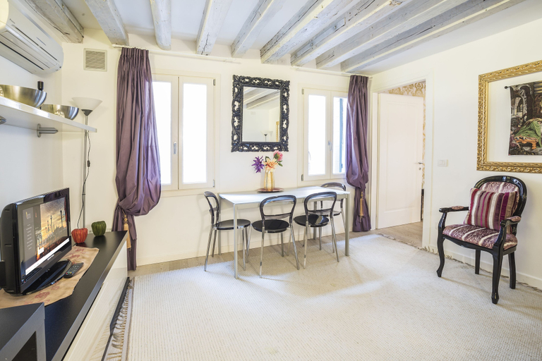 Living area 5, Venice Dream House Mercerie, Venezia