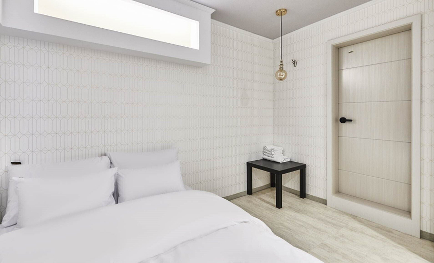 Bedroom 5, 30 month HOTEL, Seocho