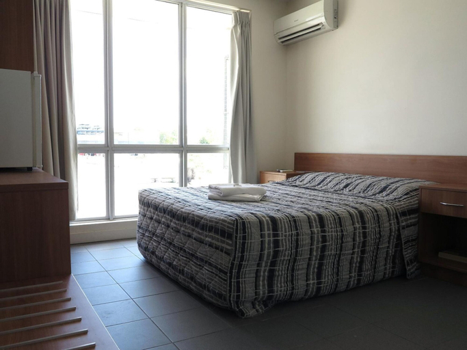 Bedroom 2, Upper Ross Hotel, Thuringowa - Pt A Bal