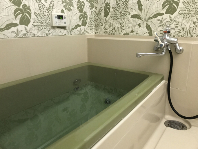 Bathroom 4, Sayama Aesthetics School, Ōsakasayama