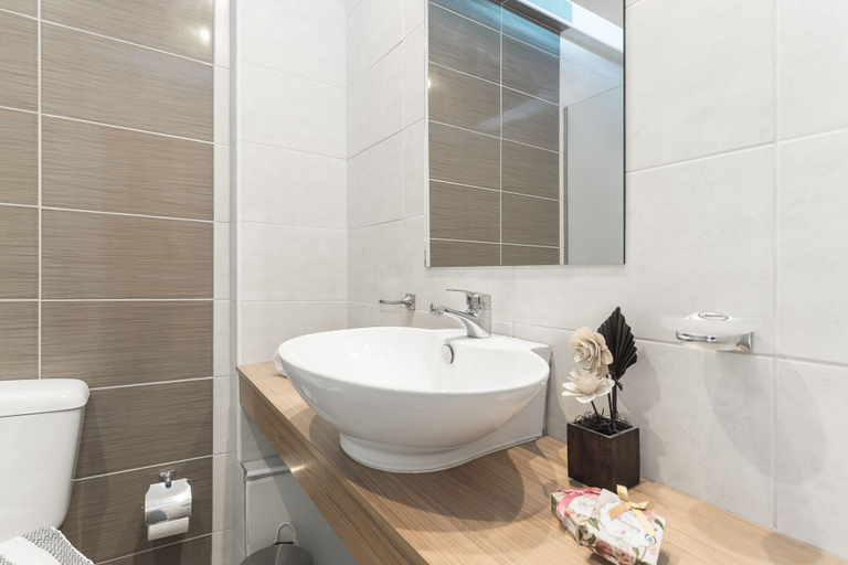 Bathroom 5, City Center Hotel, South Aegean