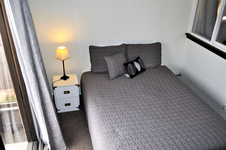 Bedroom 3, Snowflake 1 Bed plus Den 2 Bath, Summit