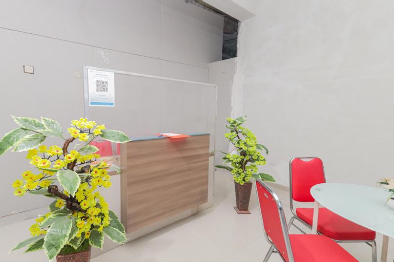 Public Area 2, RedDoorz @ Gedangan Sidoarjo, Sidoarjo
