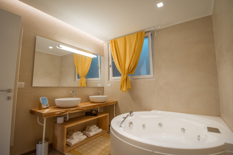 Bathroom 4, TD Villa Levante Modern Luxury Villa with Sea View, Bari