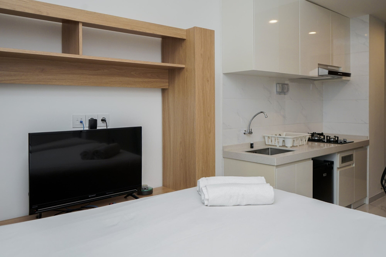 Bedroom 2, Elegant And Comfortable Studio Sky House Bsd Apartment, Tangerang Selatan