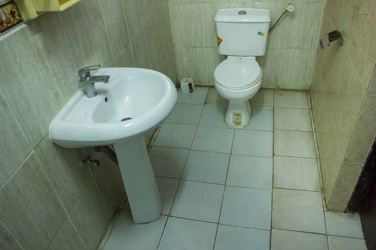 Bathroom 3, Modex Guest House, Mushin